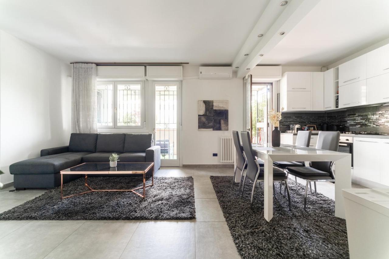 Oasis Luxury - A.C/Terrace/2Bedrooms Μπέργκαμο Εξωτερικό φωτογραφία
